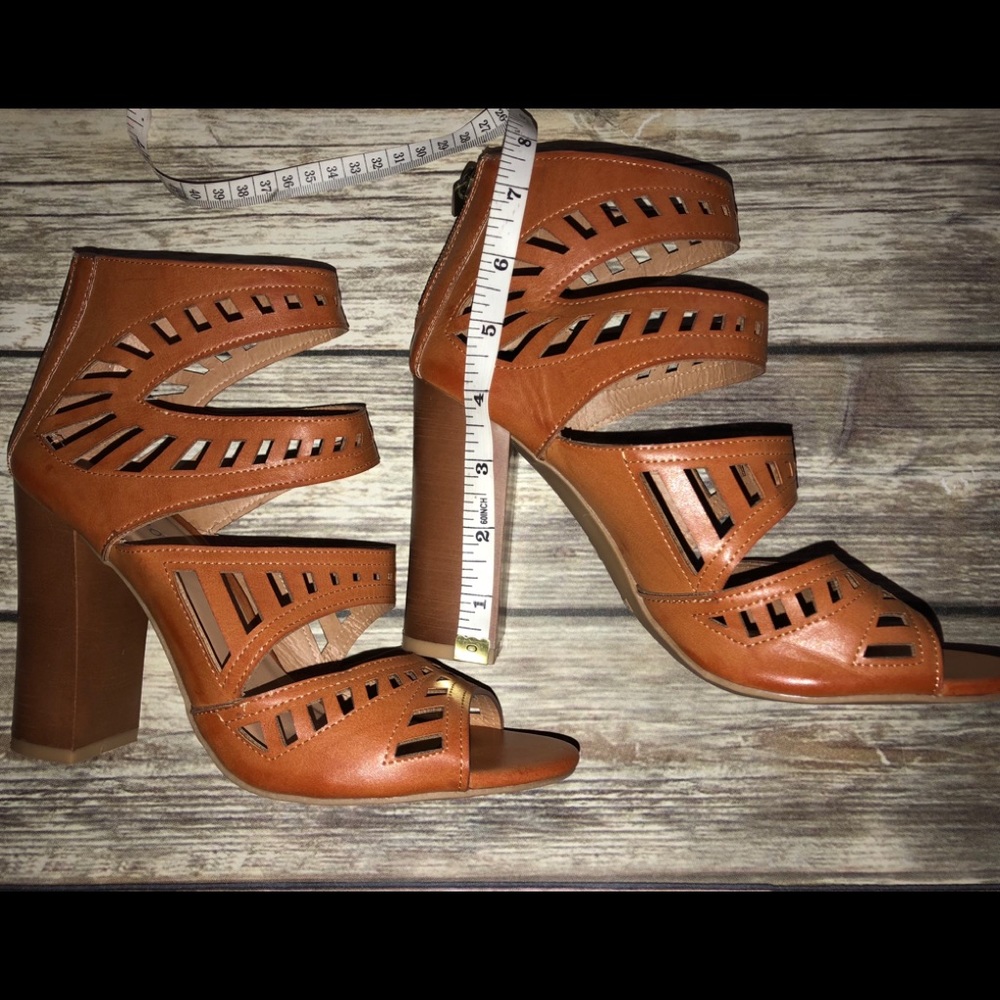 NWOT Bamboo Heels